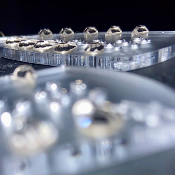 Tatty DeViNe acrylic ironing earrings mirrored sparkly earrings NEW in box iron - Picture 2 of 14